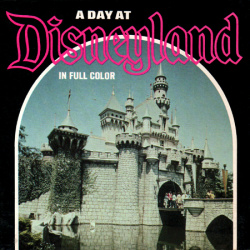 Une Journée à Disneyland "A Day at Disneyland"