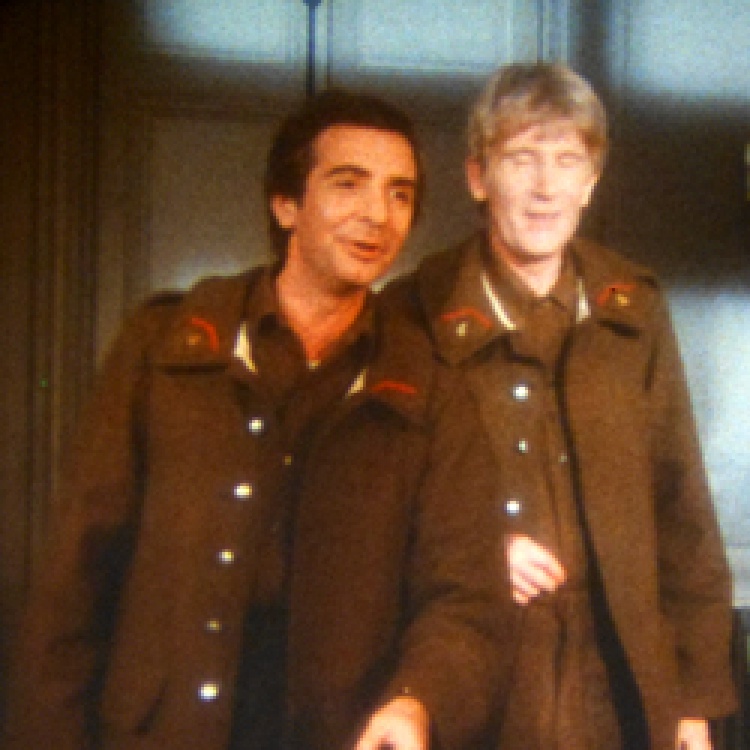 Le Retour Des Bidasses En Folie Retour des Bidasses en Folie (Le) (Film 16) | Bd-cine.com