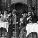 Charlot fait la Noce