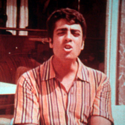 Scopitone d'Enrico Macias "Les Millionnaires du Dimanche"