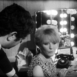 Vedettes en Coulisses "Petula Clark au Far West"