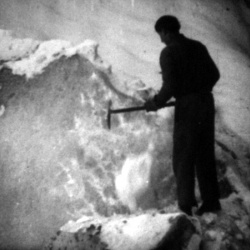 La France en Marche "Le Glacier asservi"