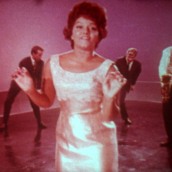Scopitone de Nancy Holloway "Dum Dum Twist"