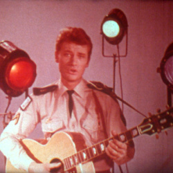 Scopitone de Johnny Hallyday "Quand revient la Nuit"