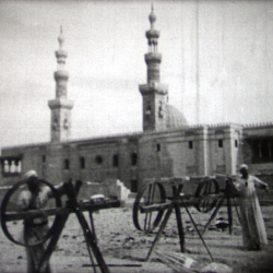 Le Caire