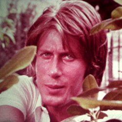 Scopitone de Jacques Dutronc "Restons Français, soyons Gaulois"