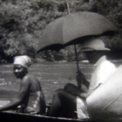 Pirogues sur l'Ogooué